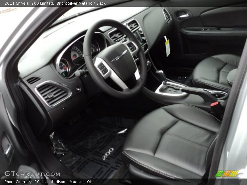 Bright Silver Metallic / Black 2011 Chrysler 200 Limited