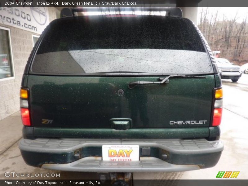 Dark Green Metallic / Gray/Dark Charcoal 2004 Chevrolet Tahoe LS 4x4