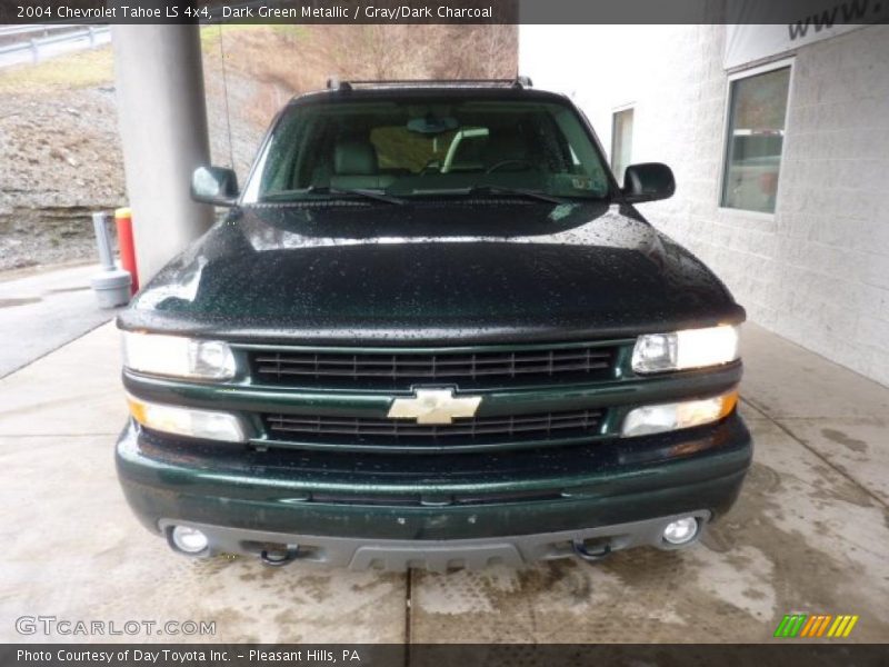 Dark Green Metallic / Gray/Dark Charcoal 2004 Chevrolet Tahoe LS 4x4