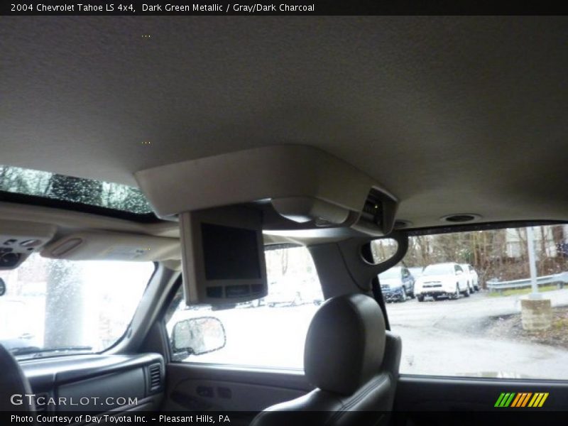 Dark Green Metallic / Gray/Dark Charcoal 2004 Chevrolet Tahoe LS 4x4