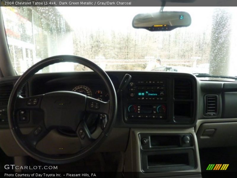 Dark Green Metallic / Gray/Dark Charcoal 2004 Chevrolet Tahoe LS 4x4