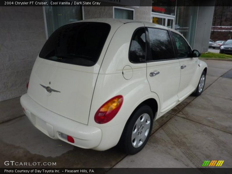 Cool Vanilla / Dark Slate Gray 2004 Chrysler PT Cruiser