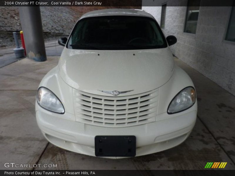 Cool Vanilla / Dark Slate Gray 2004 Chrysler PT Cruiser