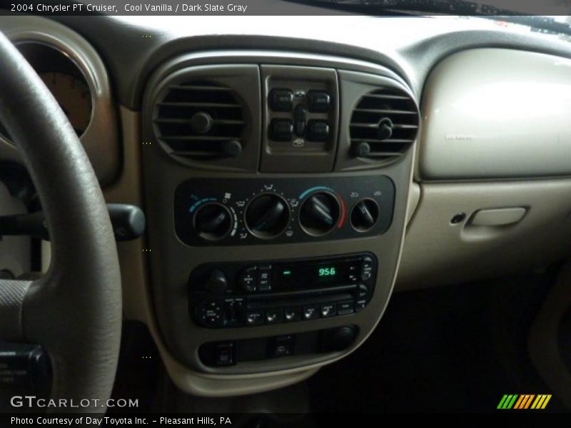 Cool Vanilla / Dark Slate Gray 2004 Chrysler PT Cruiser