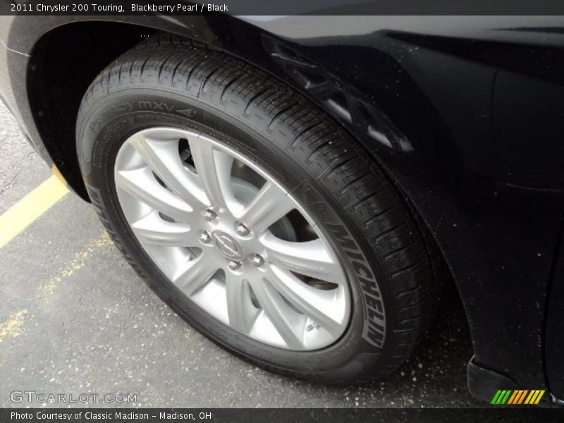 Blackberry Pearl / Black 2011 Chrysler 200 Touring