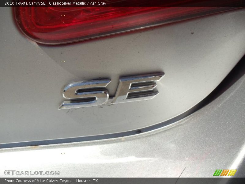 Classic Silver Metallic / Ash Gray 2010 Toyota Camry SE