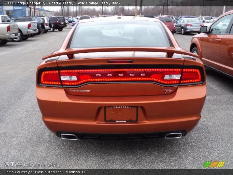  2011 Charger R/T Road & Track Toxic Orange Pearl