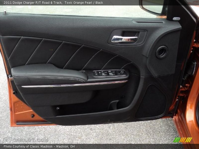 Door Panel of 2011 Charger R/T Road & Track