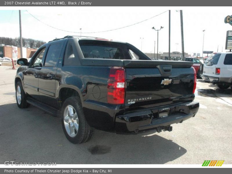 Black / Ebony 2007 Chevrolet Avalanche LTZ 4WD