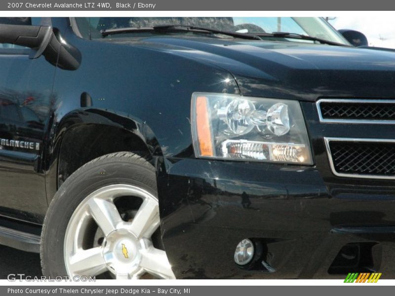 Black / Ebony 2007 Chevrolet Avalanche LTZ 4WD