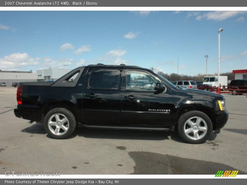  2007 Avalanche LTZ 4WD Black