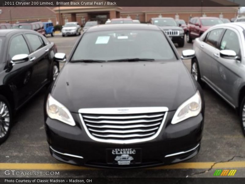 Brilliant Black Crystal Pearl / Black 2011 Chrysler 200 Limited