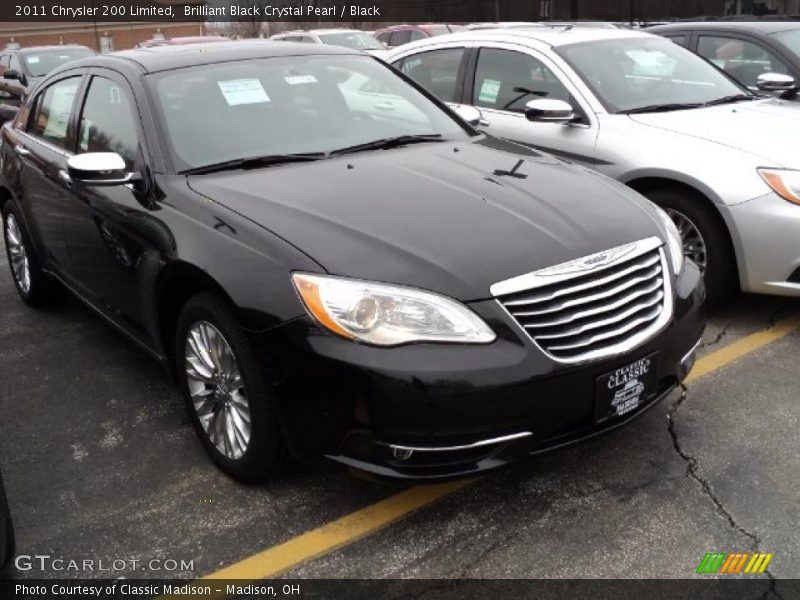 Brilliant Black Crystal Pearl / Black 2011 Chrysler 200 Limited