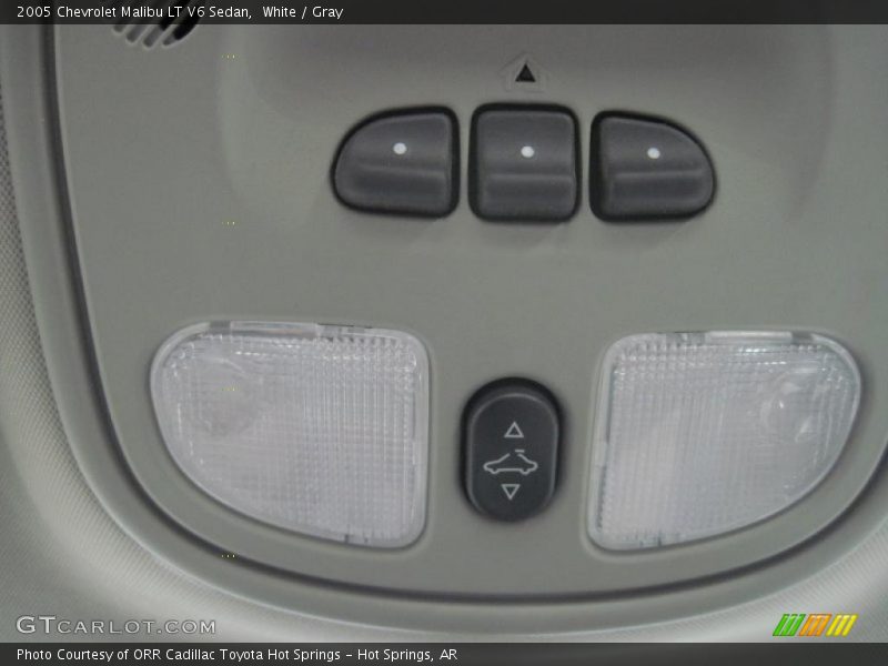 White / Gray 2005 Chevrolet Malibu LT V6 Sedan