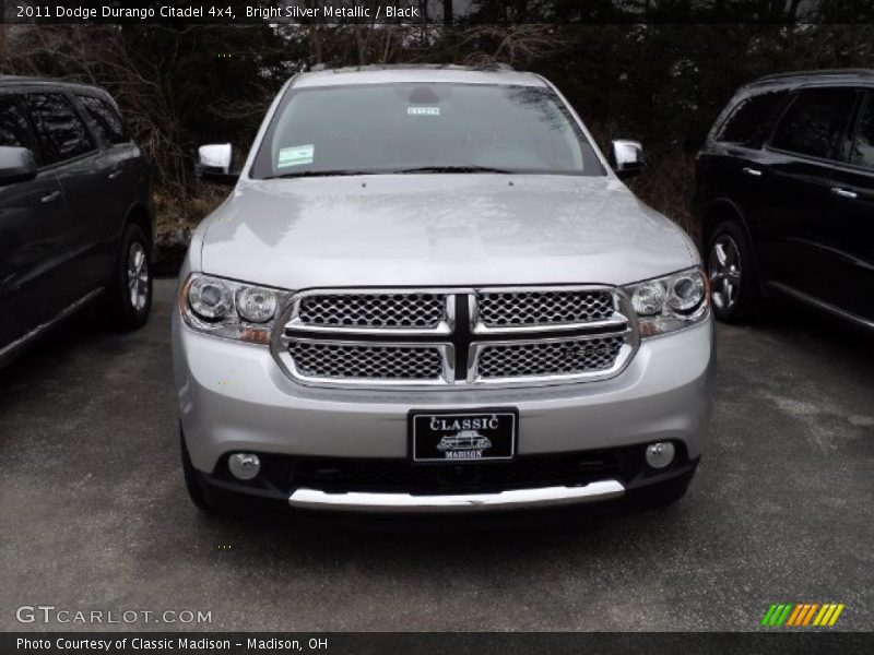 Bright Silver Metallic / Black 2011 Dodge Durango Citadel 4x4