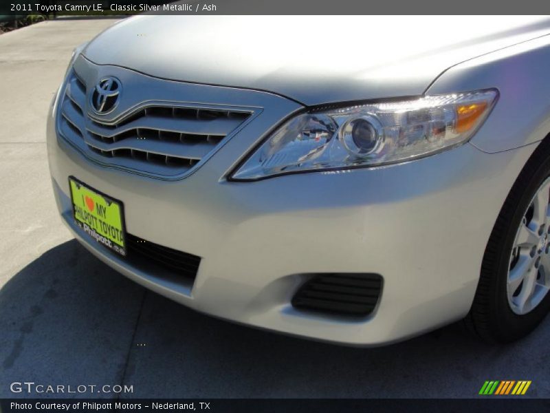 Classic Silver Metallic / Ash 2011 Toyota Camry LE