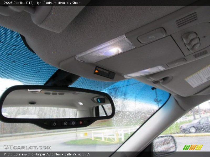 Light Platinum Metallic / Shale 2006 Cadillac DTS