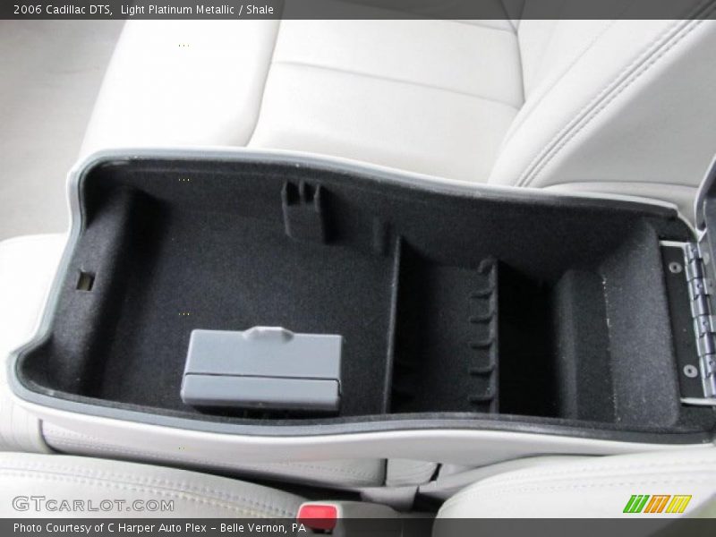Light Platinum Metallic / Shale 2006 Cadillac DTS