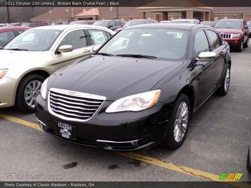 Brilliant Black Crystal Pearl / Black 2011 Chrysler 200 Limited