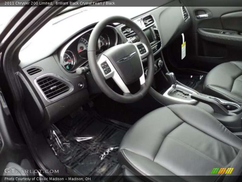 Brilliant Black Crystal Pearl / Black 2011 Chrysler 200 Limited