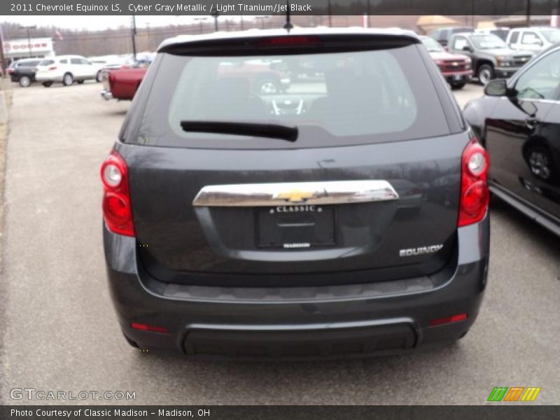 Cyber Gray Metallic / Light Titanium/Jet Black 2011 Chevrolet Equinox LS