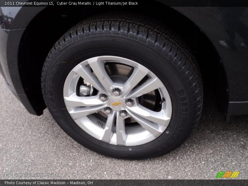 Cyber Gray Metallic / Light Titanium/Jet Black 2011 Chevrolet Equinox LS