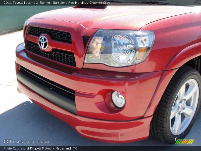 Barcelona Red Metallic / Graphite Gray 2011 Toyota Tacoma X-Runner