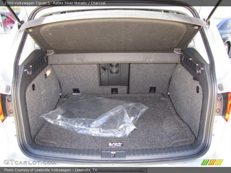 Reflex Silver Metallic / Charcoal 2009 Volkswagen Tiguan S