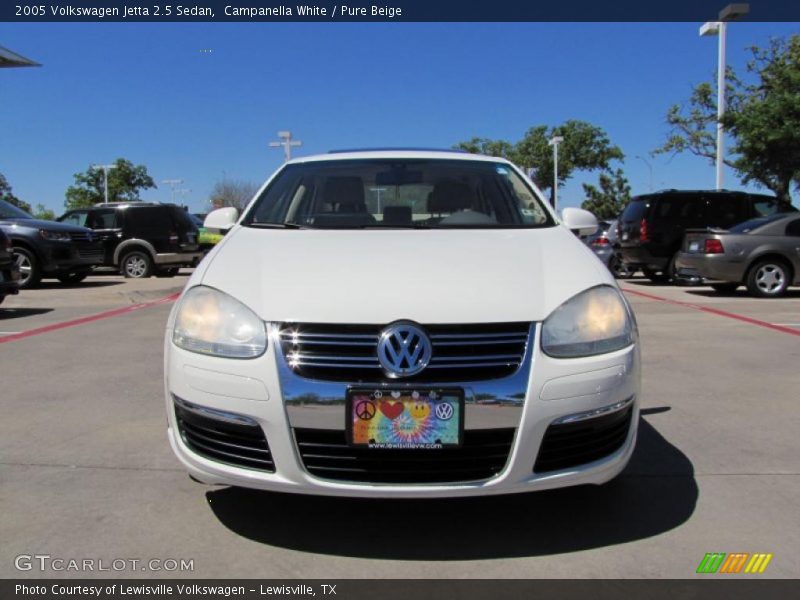 Campanella White / Pure Beige 2005 Volkswagen Jetta 2.5 Sedan