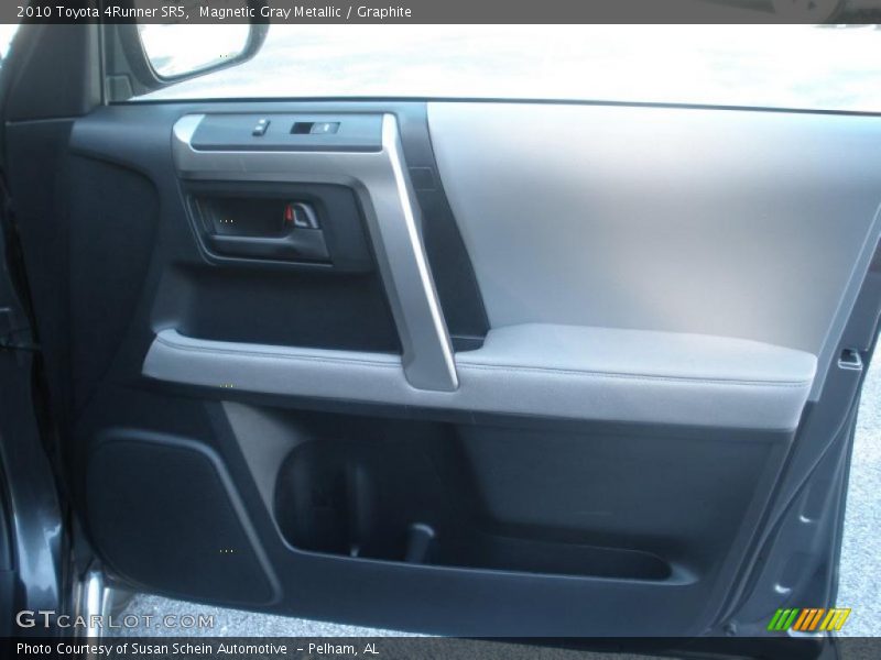 Magnetic Gray Metallic / Graphite 2010 Toyota 4Runner SR5