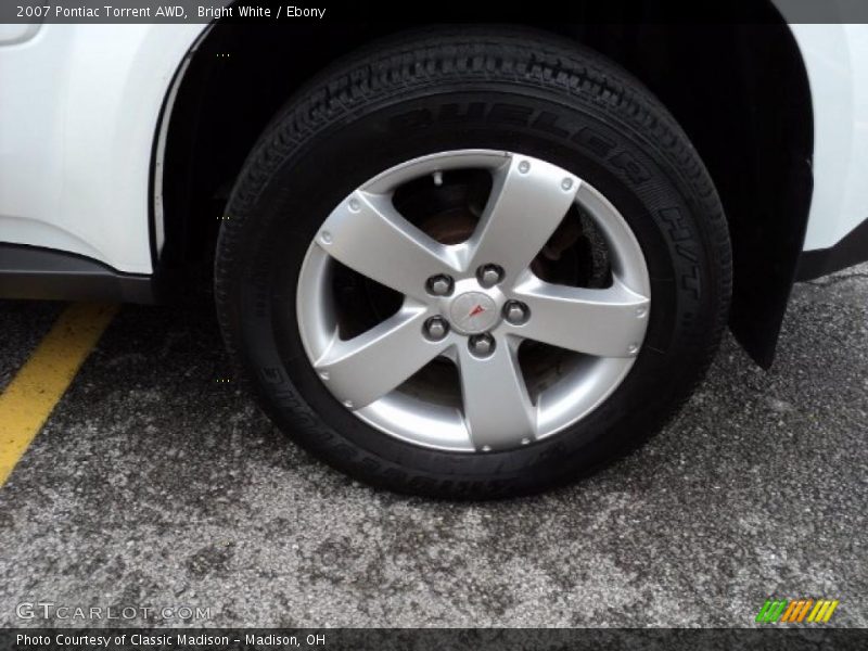 Bright White / Ebony 2007 Pontiac Torrent AWD