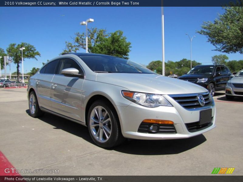 Front 3/4 View of 2010 CC Luxury