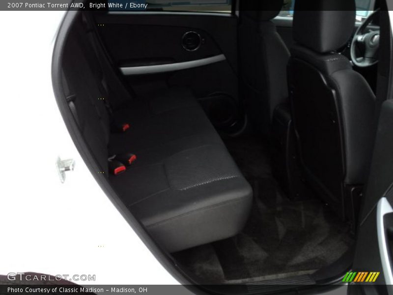Bright White / Ebony 2007 Pontiac Torrent AWD