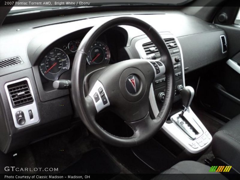 Bright White / Ebony 2007 Pontiac Torrent AWD