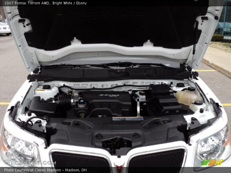 Bright White / Ebony 2007 Pontiac Torrent AWD