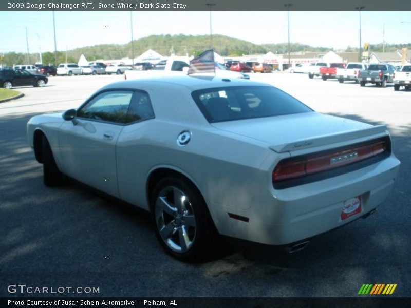 Stone White / Dark Slate Gray 2009 Dodge Challenger R/T