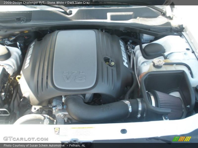 Stone White / Dark Slate Gray 2009 Dodge Challenger R/T