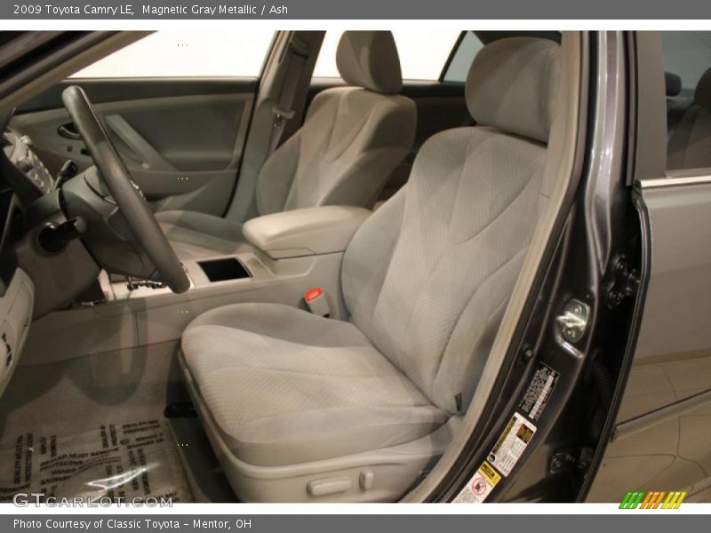 Magnetic Gray Metallic / Ash 2009 Toyota Camry LE