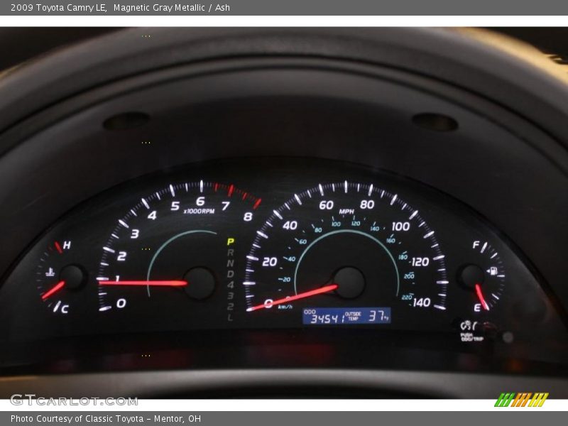 Magnetic Gray Metallic / Ash 2009 Toyota Camry LE