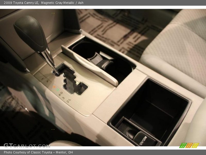 Magnetic Gray Metallic / Ash 2009 Toyota Camry LE