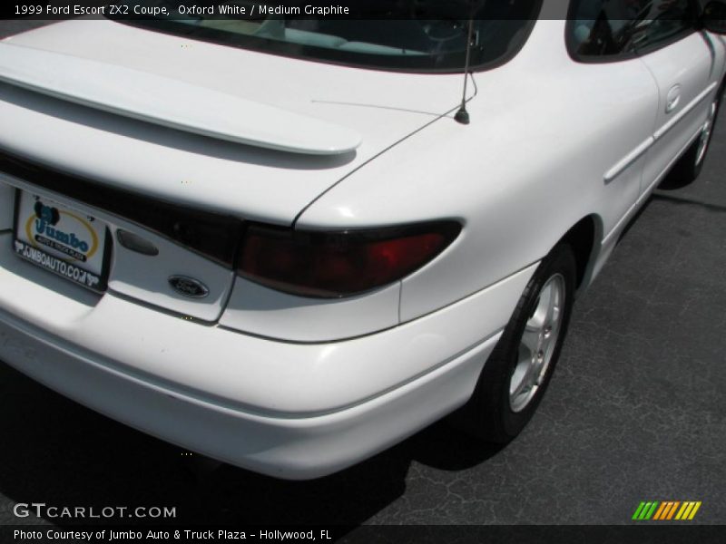 Oxford White / Medium Graphite 1999 Ford Escort ZX2 Coupe