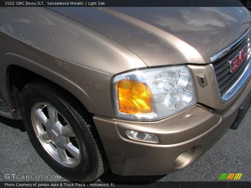 Sandalwood Metallic / Light Oak 2002 GMC Envoy SLT