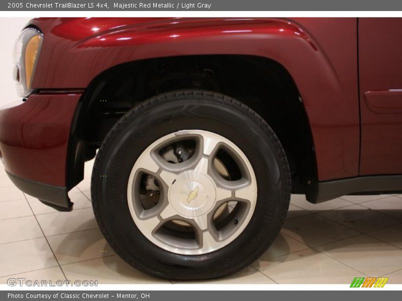 Majestic Red Metallic / Light Gray 2005 Chevrolet TrailBlazer LS 4x4