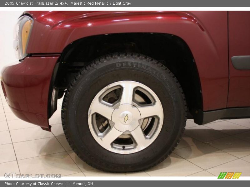 Majestic Red Metallic / Light Gray 2005 Chevrolet TrailBlazer LS 4x4
