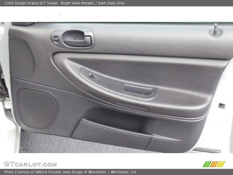 Bright Silver Metallic / Dark Slate Grey 2006 Dodge Stratus SXT Sedan
