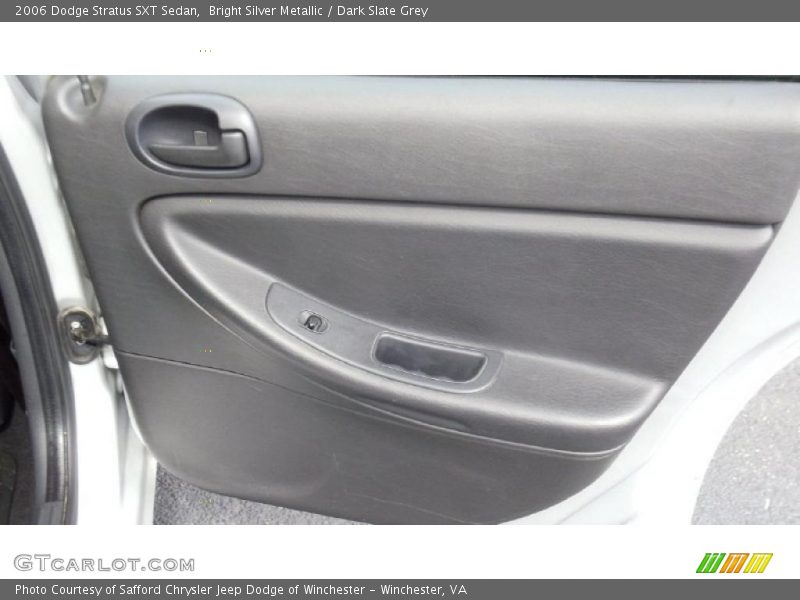 Bright Silver Metallic / Dark Slate Grey 2006 Dodge Stratus SXT Sedan