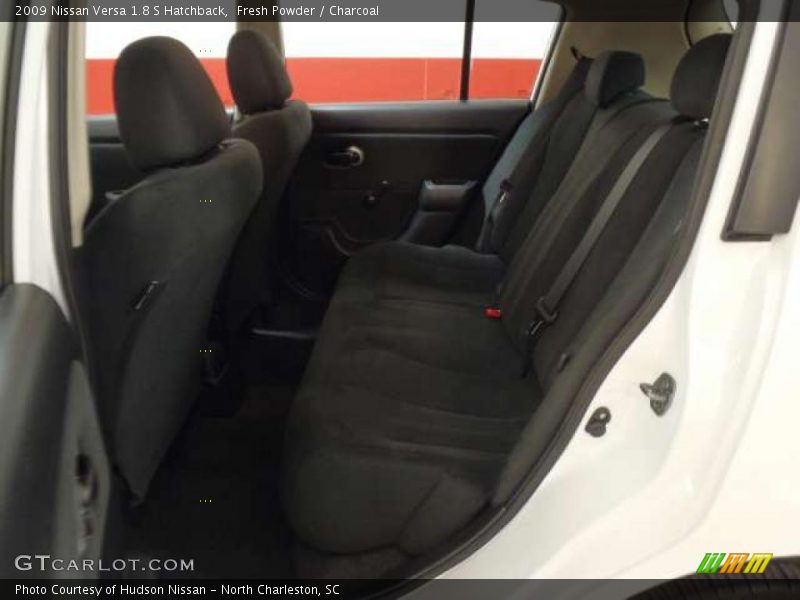 Fresh Powder / Charcoal 2009 Nissan Versa 1.8 S Hatchback