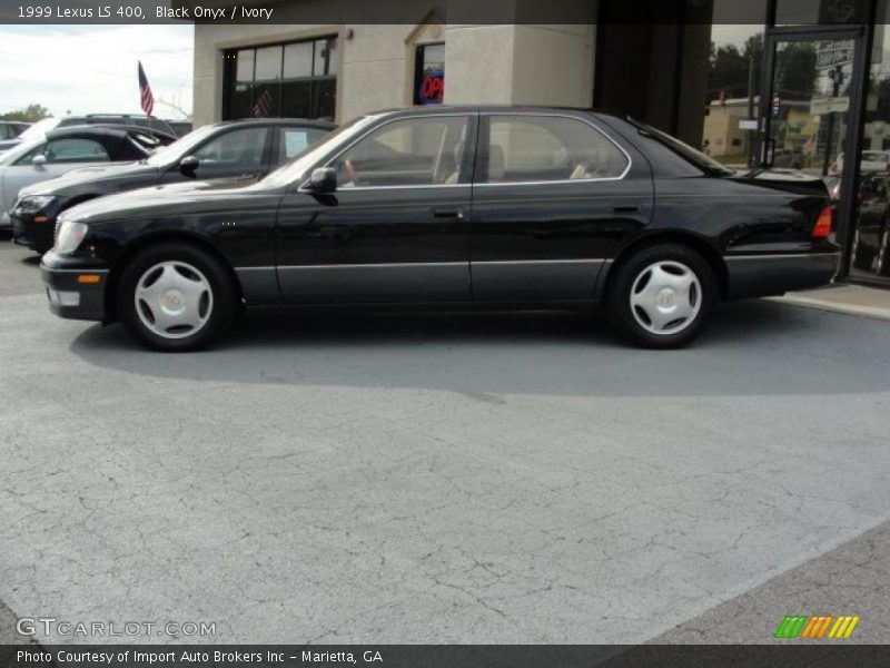 Black Onyx / Ivory 1999 Lexus LS 400