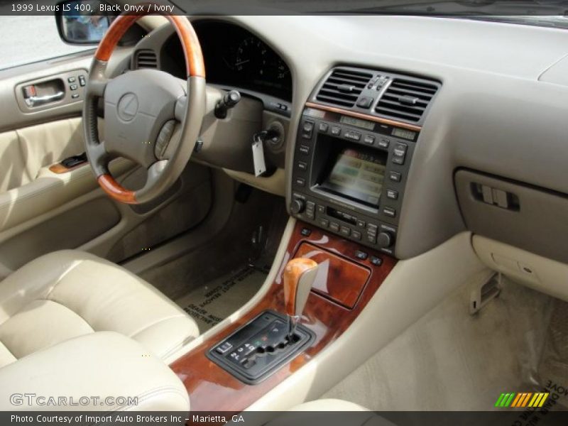 Black Onyx / Ivory 1999 Lexus LS 400