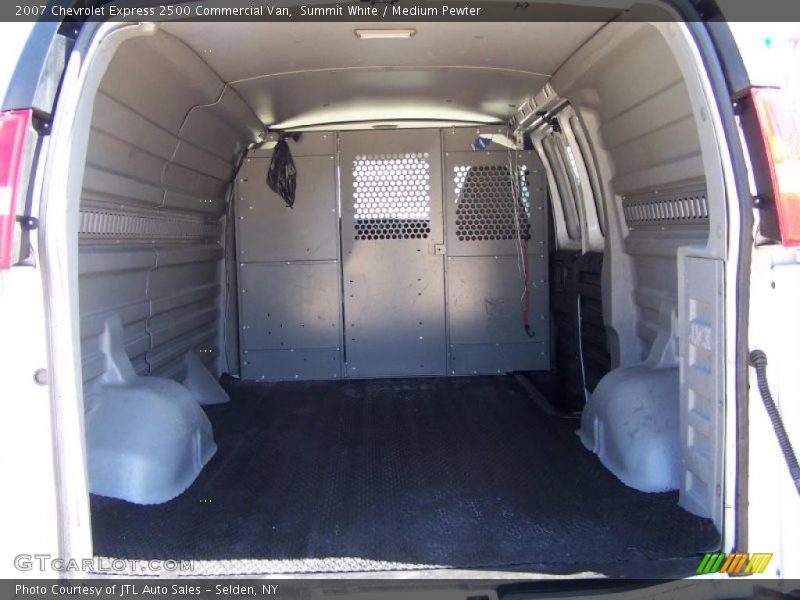  2007 Express 2500 Commercial Van Trunk